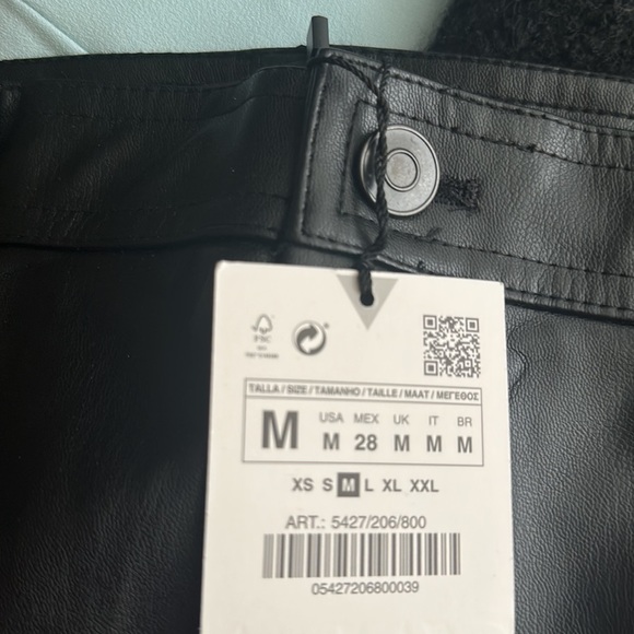 NWT. Zara Black Faux Leather High-waist Leggings. Size M, L. - Picture 12 of 12